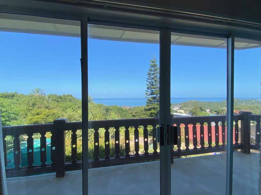 5 Bedroom Property for Sale in Cintsa East Eastern Cape